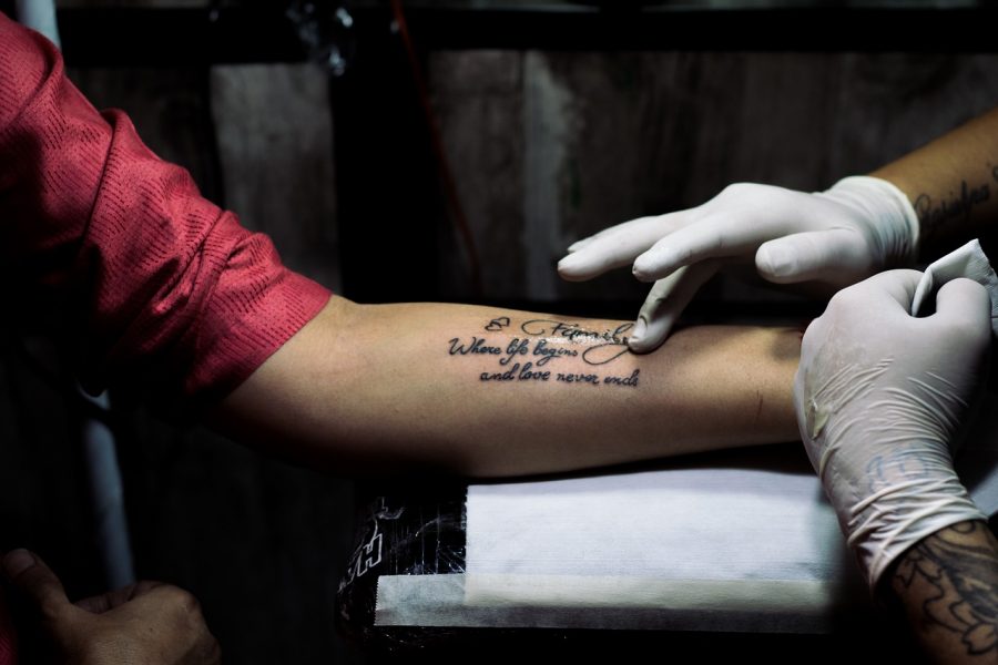 Cicatrisation de votre tatouage Durée et Phases à Suivre