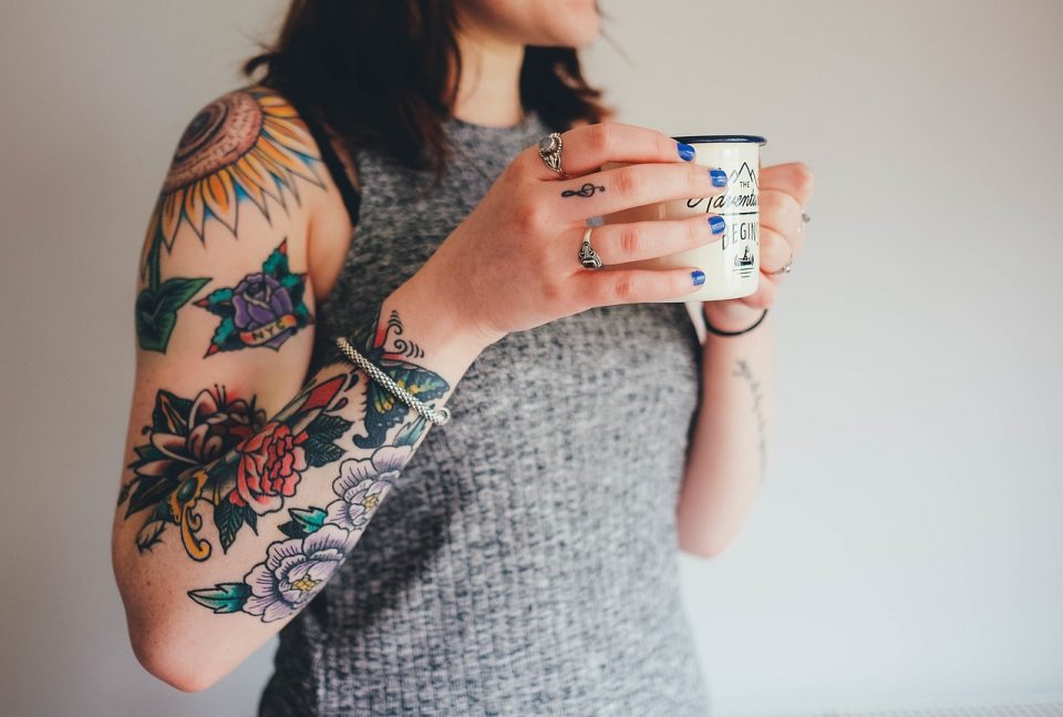 Tatouage bras femme - Avant-bras - Poignet - Poignet - Coude