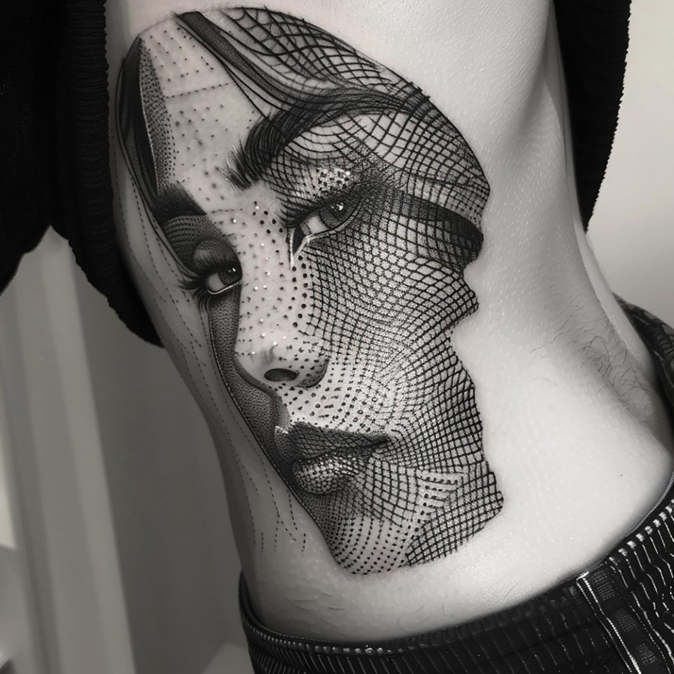 Tatouage Dotwork Femmenull